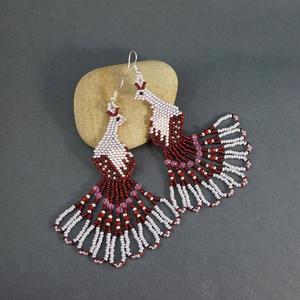 Pendientes de cuentas de semillas hechos a mano, estilo mágico, novedosos, coloridos, marrones, de estilo único, festivos y sencillos. - Product Image 1
