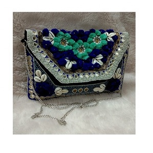 Femmes indiennes fabriquées à la main utilitaire personnalisé luxe pochette bohème femmes sac de messager dames perlé soirée pochette - Product Image 1