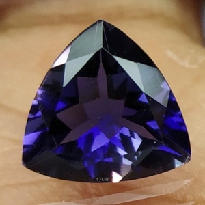 10mm Trillion Cut <b>Natural</b> IOLITE Wholesale Factory Price High Quality Faceted Loose Gemstone Per Carat <b>NATURAL</b> IOLITE - Product Image 2