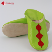 Babouches marocaines pour femmes, jaunes, antidérapantes, légères, faites à la main, brodées, noires, pour intérieur et extérieur