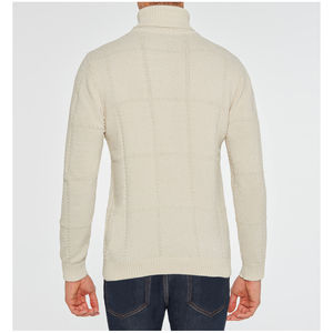 Pull à col roulé à manches longues de fabrication italienne pour hommes pull à carreaux en fil de chenille d'hiver motif solide approvisionnement ODM - Product Image 2