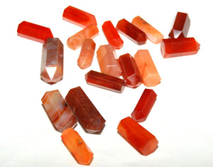 หินคาร์เนเลียน พอร์ต คริสตัลบำบัดธรรมชาติ point-crystalexport.com รุ่น Point-006 อาเกตและควอตซ์ ขนาด 25-35 มม. - Product Image 1