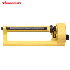 Aspersor oscilante de plástico para jardín, 15 agujeros - Product Image 2
