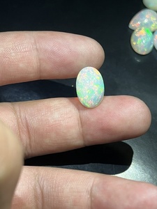 ธรรมชาติที่ไม่ได้รับการรักษาโอปอลเอธิโอเปียที่มีคุณภาพสูงรูปไข่4.00 Cts พลอยหลวมกับหลายไฟเล่นโดย Sadiya นานาชาติ - Product Image 5