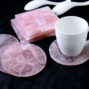 Set de Cristales de Cuarzo Rosa Gua Sha y Amatista |   Piedras de terrazo de cuarzo rosa natural y amatista triturada |   Posavasos de Piedras Preciosas - Product Image 6