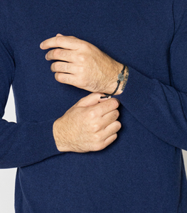 Qualité supérieure ODM hommes à manches longues bleu pull à col roulé en gros cachemire fil à tricoter à la main pour vêtements d'hiver - Product Image 6