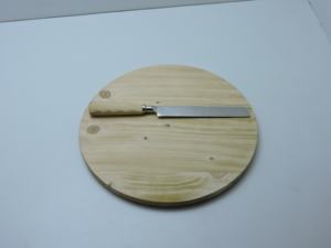 Ensemble de planche à fromage en bambou de haute qualité ustensiles de cuisine pratiques-nouvelle planche à découper en bois Design avec couteau vente chaude pour un usage domestique - Product Image 2