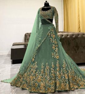 डिजाइनर LEHENGA चोली के साथ GEORGETTE कढ़ाई तैयार बनाया काम और आस्तीन के साथ RADYMADE ROYEL द्वारा निर्यात