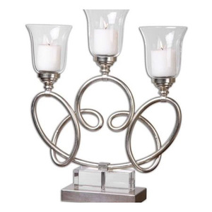 Bougeoir à 3 bras en fer argenté de style occidental pour centre de table de mariage, en aluminium décoratif - Product Image 1