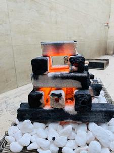 Barbacoa y parrilla de carbón de alta calidad de Vietnam, briqueta de serrín de carbón, quema durante mucho tiempo, alto calor, sin humo, ceniza blanca - Product Image 2