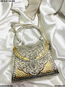 กระเป๋าคลัทช์สำหรับผู้หญิงทำจากทองเหลืองทำด้วยมือจากดีไซเนอร์หรูหราวัสดุทองเหลืองสำหรับกระเป๋าแฟชั่นของผู้หญิง - Product Image 5