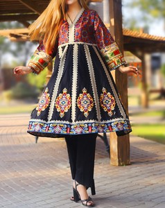 Vestido Masoori de Alta Calidad con Estampado Digital para Mujer, Kurti Pakistaní Indio de Algodón, Rayón, Lino, Viscosa y Seda, Hecho en Pakistán - Product Image 3
