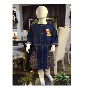 Джинсовый костюм с вышивкой для оптовой продажи, красивый дизайн, повседневный костюм со специальной ручной вышивкой, работа на теле