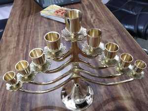 Candelabro de latón de 9 brazos para iglesia, suministros de Iglesia, Brassworld, India - Product Image 2