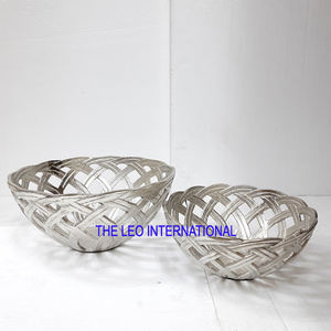 Bol fantaisie de luxe en aluminium plaqué argent de forme ronde en métal servant des fruits secs Bol décoratif pour la maison - Product Image 5