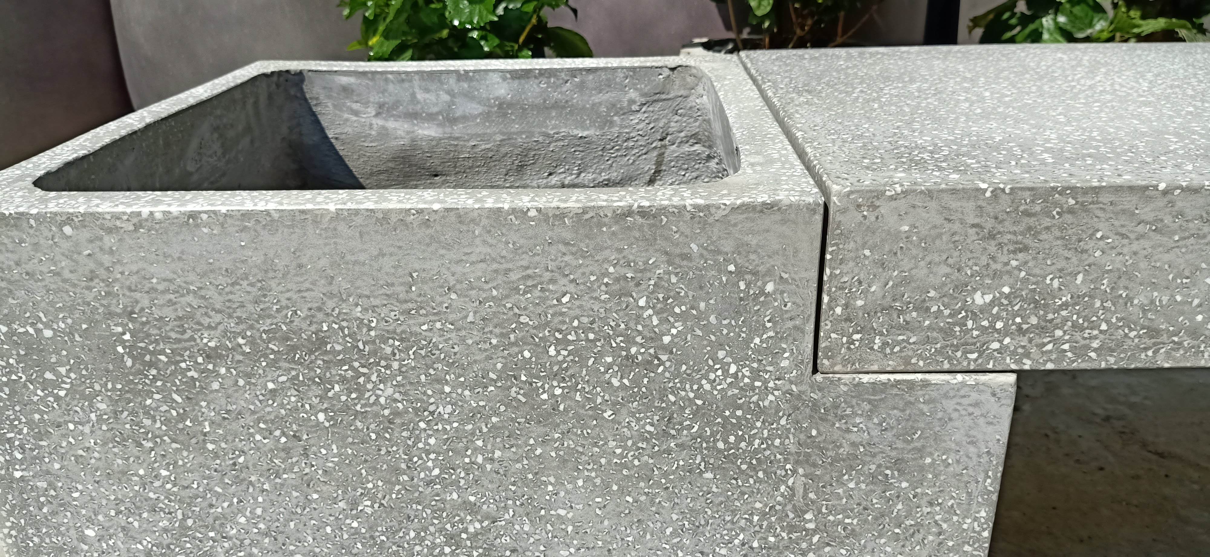 สีเทาแอนทีค