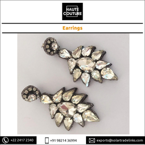 Boucles d'oreilles pendantes en cristal en forme de goutte, faites à la main, avec strass argentés, par le meilleur fabricant indien, pour femmes, idéales pour les soirées – Vente chaude - Product Image 4