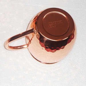 Juego de Tres Jarras de Cobre Pulido Espejo para Cerveza, Diseño Atractivo, con Parte Superior Redondeada, Jarras de Agua Martilladas de Alta Calidad para el Hogar y el Bar - Product Image 5