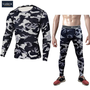 Ensemble de compression sportive pour hommes pour la course à pied, la gym, la musculation, l'entraînement - Pantalon et chemise légers en polyester/coton - Product Image 6