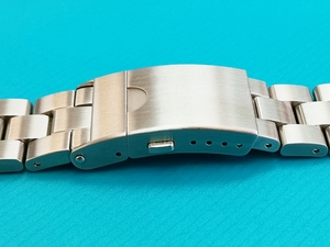 Bracelet montre en acier inoxydable réglable, avec deux lancers et boucle de sécurité - Product Image 2