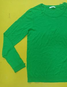 สินค้าคุณภาพส่งออก 100% เสื้อผ้าแบรนด์ดัง ค้างสต็อก เสื้อสตรีแขนยาว คอกลม เสื้อไหมพรมผู้หญิง จำนวนมาก - Product Image 3