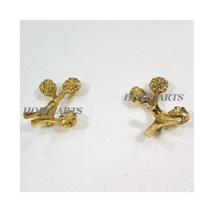 Poignée de plateau en aluminium de conception unique Poignées de plateau de service de couleur dorée de la plus grande qualité pour le fournisseur en gros - Product Image 4