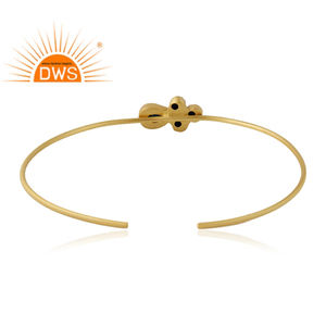 Bracelet en pierres précieuses Turquoise bleu ciel plaqué or jaune Bracelet de manchette de mode Fournisseur de bijoux en laiton indien Collection classique - Product Image 3