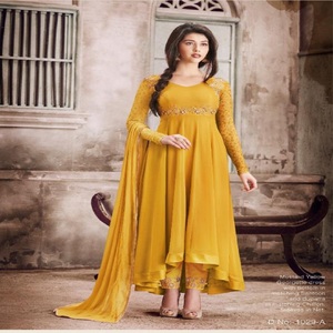 ชุดอินเดียผ้าเน็ตหนักแบบอนาร์กาลี ซัลวาร์ กามีซ ยาวคลุมพื้น ชุดอนาร์กาลีสำหรับงานแต่งงาน ปี 2023 - Product Image 5