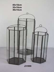 Linterna votiva de latón y vidrio con acabado antiguo, forma cuadrada y soporte de vela de tres tamaños para decoración del hogar - Product Image 4