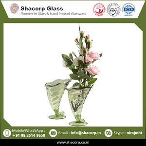 Nouveau vase en verre décoratif de jardin extérieur à vendre - Product Image 5