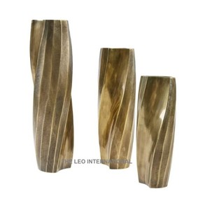 Vase à fleurs en aluminium à bords brisés, nickelé, forme unique, style Art déco moderne, décoration d'intérieur - Product Image 6