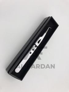 Pince à cils à manche dentelé couleur blanche mate Angle de 90 degrés Logo personnalisé en acier inoxydable japonais avec boîtes à cartes - Product Image 4