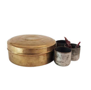 กล่องมาซาลาทองเหลืองทรงกลมพร้อมฝาปิดสำหรับจัดเก็บกล่องเครื่องเทศไม่รวม - Product Image 2