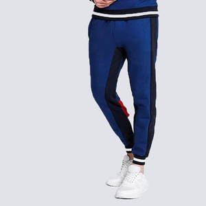 Costume de jogging en polaire de haute qualité Vêtements de sport deux pièces avec marque au design audacieux - Product Image 4