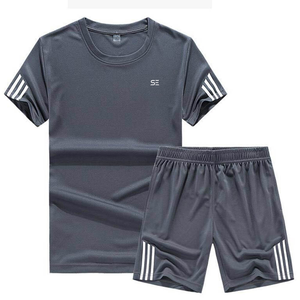 ชุดกางเกงขาสั้นสำหรับผู้ชาย,ชุดวอร์มแฟชั่นสีเขียวแบบปรับแต่งได้ตามต้องการสำหรับฤดูร้อนปี2023 - Product Image 4