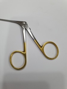 Tijeras Bellucci Micro de 3-1/2 Pulgadas, Instrumento Manual de Acero Inoxidable para Otorrinolaringología, Calidad Premium, Plateado+Dorado, Garantía de 5 Años - Product Image 6
