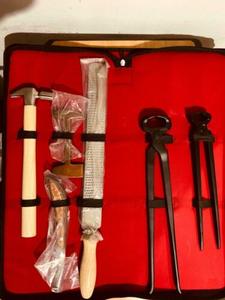 Kit de ferrage pour l'entretien des sabots de cheval et instruments chirurgicaux vétérinaires - Product Image 4
