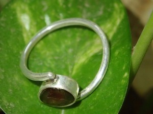 Anillo de piedras preciosas de turmalina de estilo étnico hecho a mano unisex fino para Aniversario de fiesta de compromiso - Product Image 6