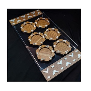 Plateau de service en bois et en acrylique de forme rectangulaire avec ensemble de sous-verres décoration de mariage plateau de collations alimentaires à vendre - Product Image 1