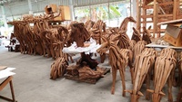 Sculpture de cheval en bois flotté Art Déco Décoration de Noël pour la maison
