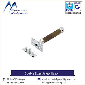 Rasoir de sécurité à double tranchant en laiton Madhav personnalisé, à prix réduit pour la vente en gros, idéal pour le nettoyage de la barbe masculine, populaire et le plus vendu - Product Image 4