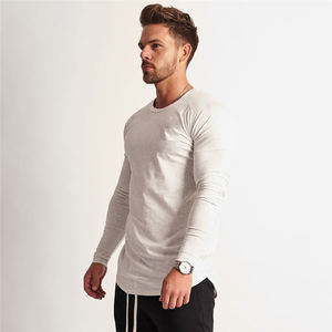 T-shirt d'été unisexe en coton de super qualité à manches longues avec logo personnalisé vêtements de sport surdimensionnés pour hommes respirant et confortable - Product Image 4