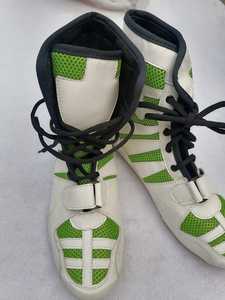 メンズPUレザーホワイトボクシングシューズ、フックアンドループクロージャー付き、通気性と滑り止め - Product Image 4