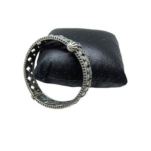 Pulsera de moda india hecha a mano para niñas y mujeres, diseño de plata, aspecto occidental abierto - Product Image 2