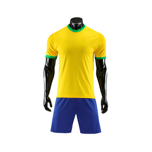 Prix de gros, uniforme de football unisexe de haute qualité, dernier design, vêtements pour adultes, manches courtes, col rond, léger, pour l'été - Product Image 2