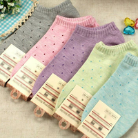 Chaussettes en pur coton pour femmes filles Design exclusif avec logo personnalisé Style décontracté Vêtements d'hiver du Bangladesh Prix compétitif