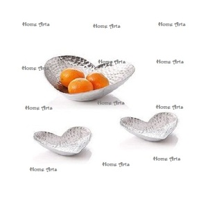 Ensemble de 2 bols décoratifs couleur argent Bol de service à dessert en aluminium de la plus grande qualité du fabricant en Inde - Product Image 3