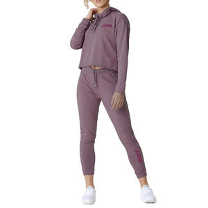 Nouveaux ensembles de sweats à capuche unis pour femmes avec col à capuche/Logo personnalisé imprimé - Product Image 1