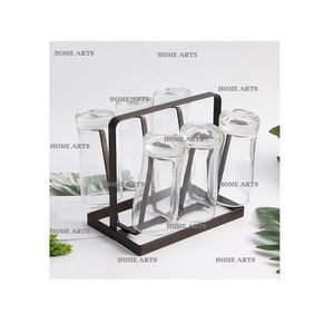 Support en verre et fer au design tendance avec un porte-gobelet en verre de couleur noire de la plus haute qualité à un prix abordable - Product Image 3