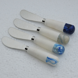 ด้ามเรซิ่นสีขาวธรรมชาติและสแตนเลสพร้อมมีดเนยชุบเงิน 4 ชิ้นชุดอุปกรณ์ครัว - Product Image 4